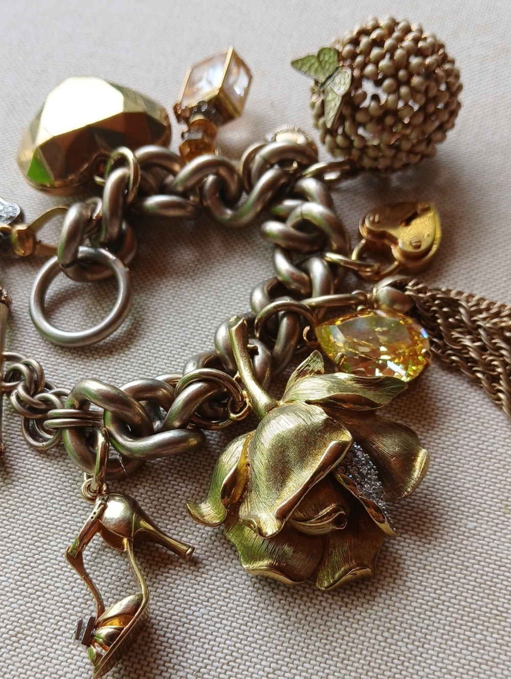 Juicy Couture Y2K Super Chunky Loaded Gold-Tone Charm Bracelet